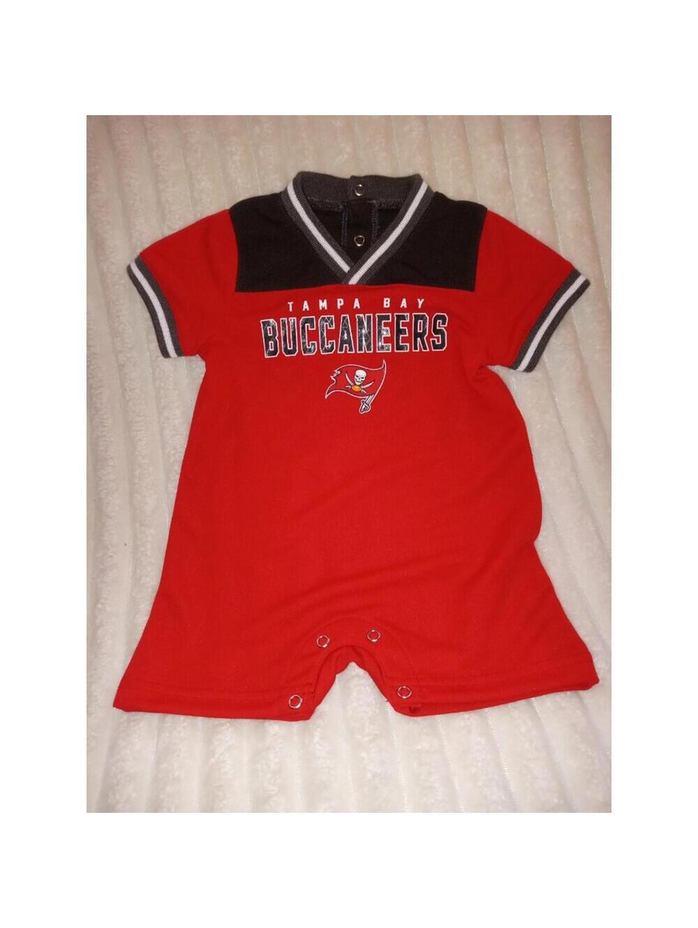 NFL Tampa Bay Buccaneers Newborn Outfit Boys Size 6/9 Months Football Fan Gear